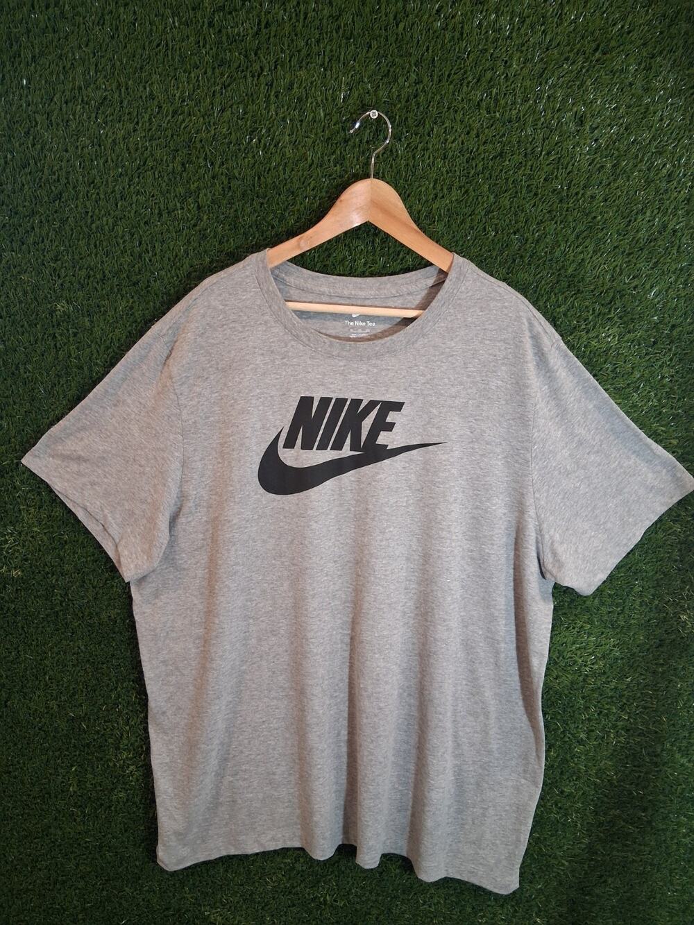 Nike Mens T-Shirt XXL Gray Heather Black Futura Logo Short Sleeve Crew Neck